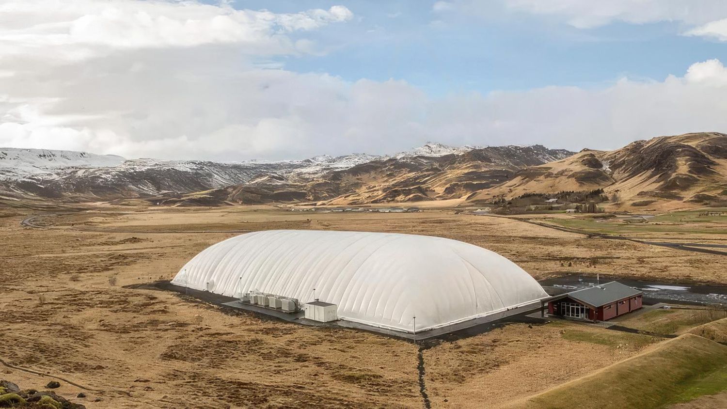 DUOL Traglufthalle in Hveragerði, Island